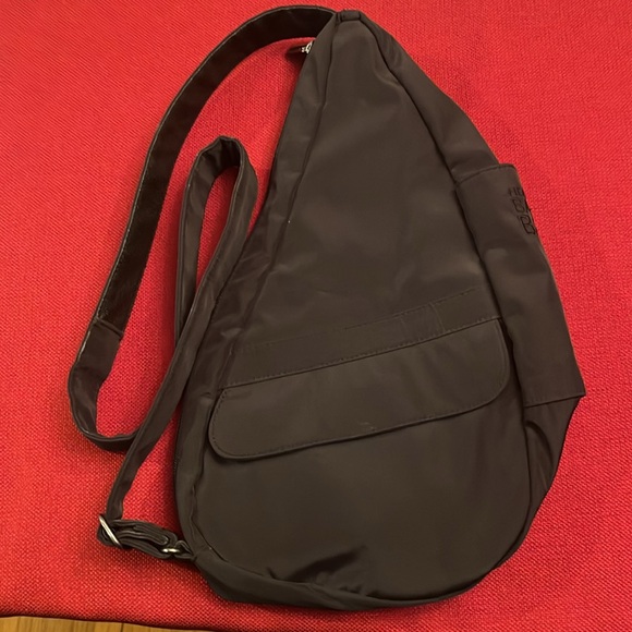 Healthy Back Bag, black, cross body bag. Lots of pockets inside and out. - Picture 4 of 11